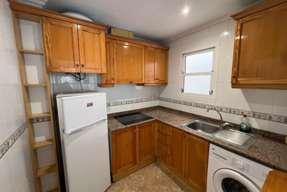 Resale - Apartment  - Torrevieja - Centro