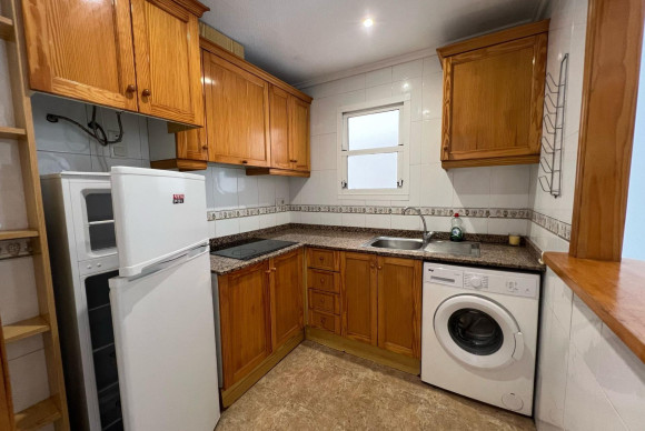 Resale - Apartment  - Torrevieja - Centro