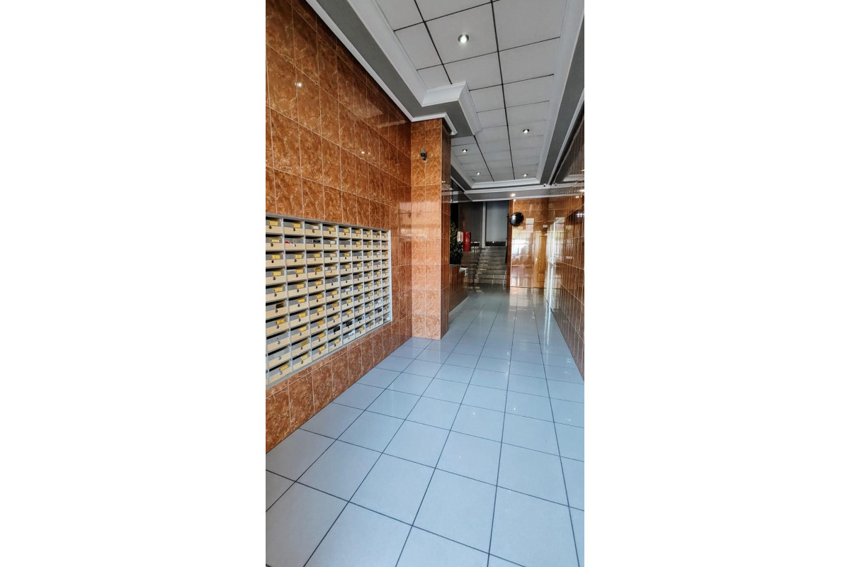 Resale - Apartment  - Torrevieja - Centro