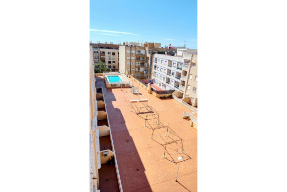 Resale - Apartment  - Torrevieja - Centro