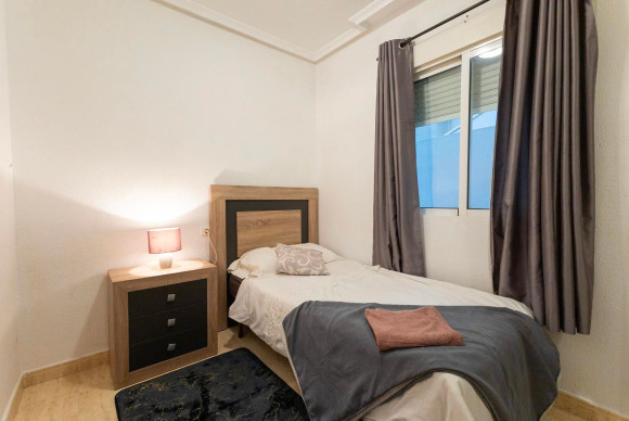 Reventa - Apartamento / piso - Torrevieja