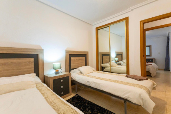 Reventa - Apartamento / piso - Torrevieja