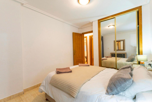 Reventa - Apartamento / piso - Torrevieja