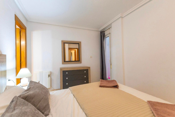 Reventa - Apartamento / piso - Torrevieja