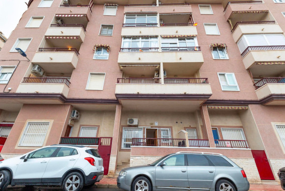 Reventa - Apartamento / piso - Torrevieja