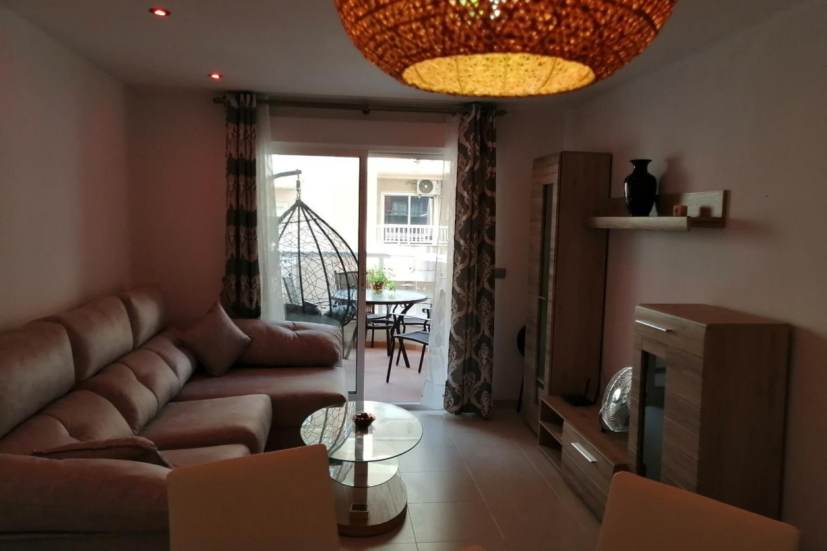 Resale - Apartment  - Torrevieja - Playa del Cura