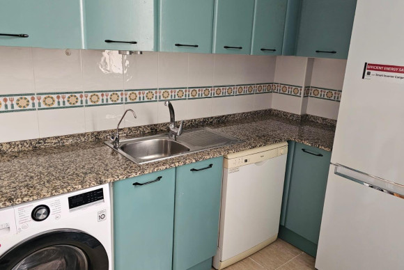 Resale - Apartment  - Torrevieja - Playa de los Locos