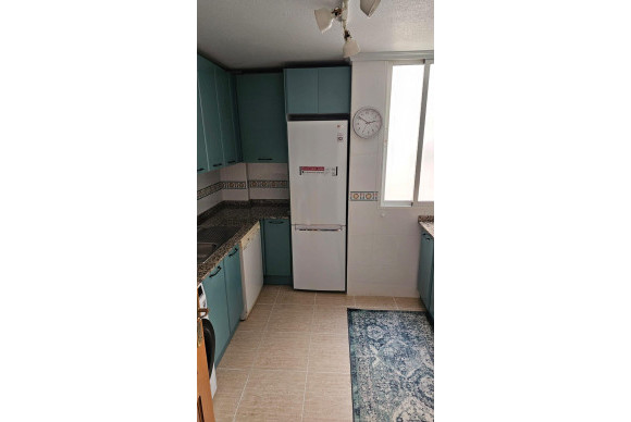 Resale - Apartment  - Torrevieja - Playa de los Locos