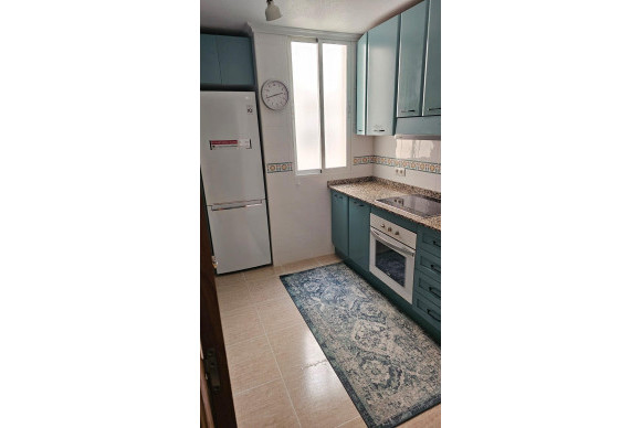 Resale - Apartment  - Torrevieja - Playa de los Locos