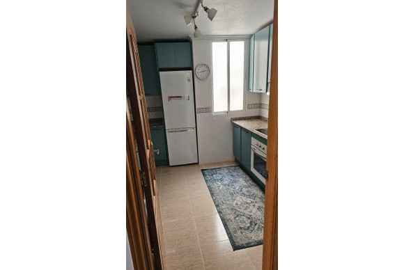 Resale - Apartment  - Torrevieja - Playa de los Locos