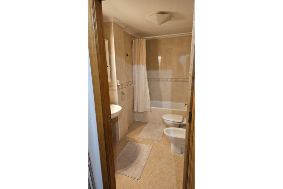 Resale - Apartment  - Torrevieja - Playa de los Locos