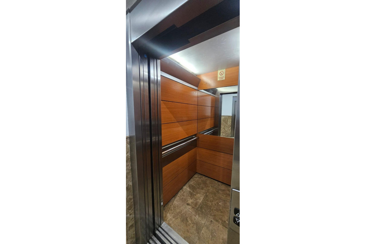 Resale - Apartment  - Torrevieja - Playa de los Locos