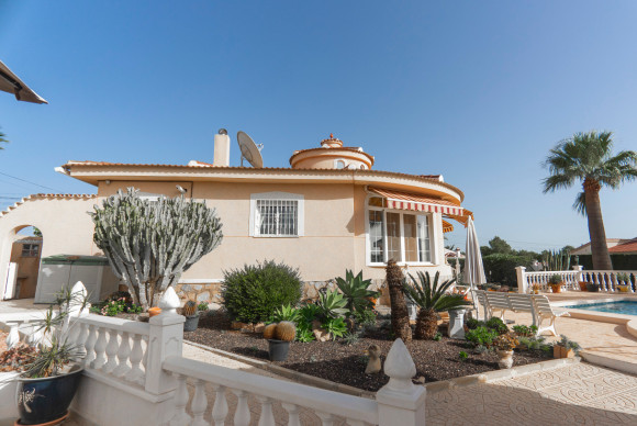 Herverkoop - Vrijstaande Villa - Ciudad Quesada
