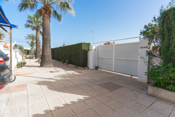 Herverkoop - Vrijstaande Villa - Ciudad Quesada