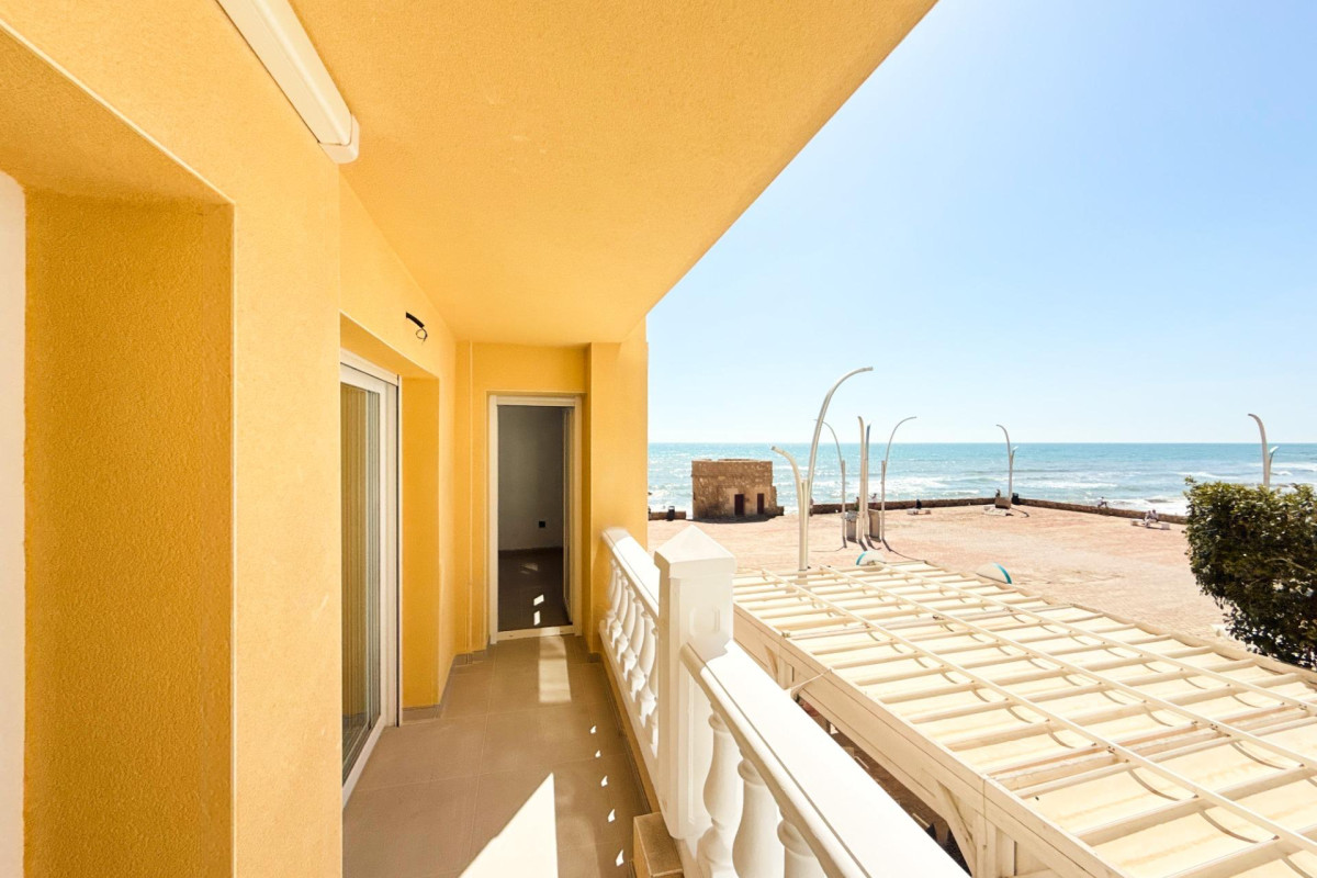 Resale - Flat - Torrevieja - La Mata pueblo