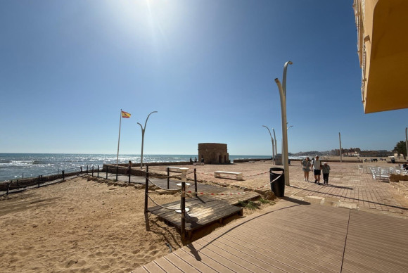Resale - Flat - Torrevieja - La Mata pueblo