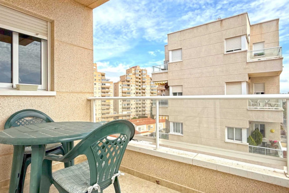 Reventa - Apartamento / piso - Torrevieja