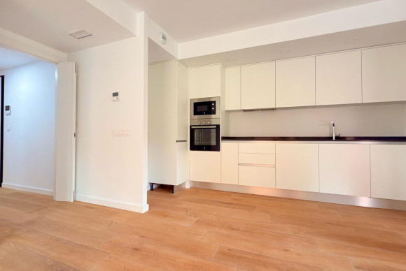 Resale - Apartment  - Alicante - Playa San Juan