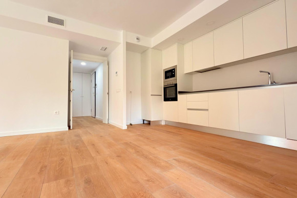 Resale - Apartment  - Alicante - Playa San Juan