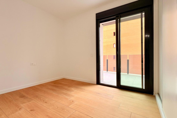 Resale - Apartment  - Alicante - Playa San Juan