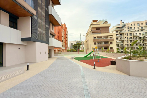 Resale - Apartment  - Alicante - Playa San Juan