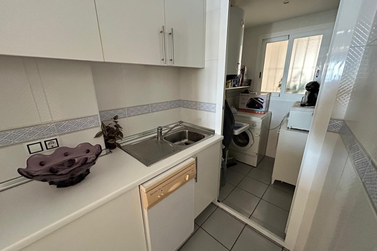 Resale - Apartment  - Benidorm - Rincon de Loix Cruz
