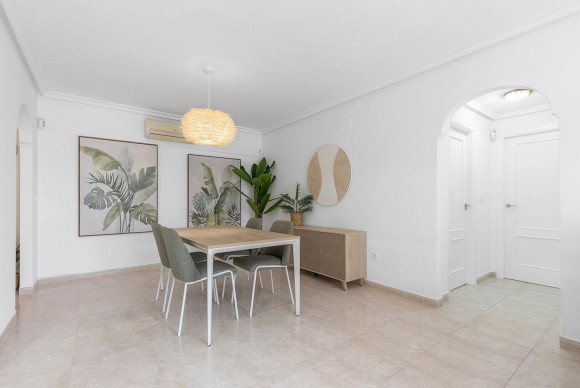 Resale - Apartment  - Orihuela Costa - Playa Flamenca