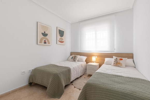 Resale - Apartment  - Orihuela Costa - Playa Flamenca