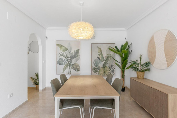 Resale - Apartment  - Orihuela Costa - Playa Flamenca