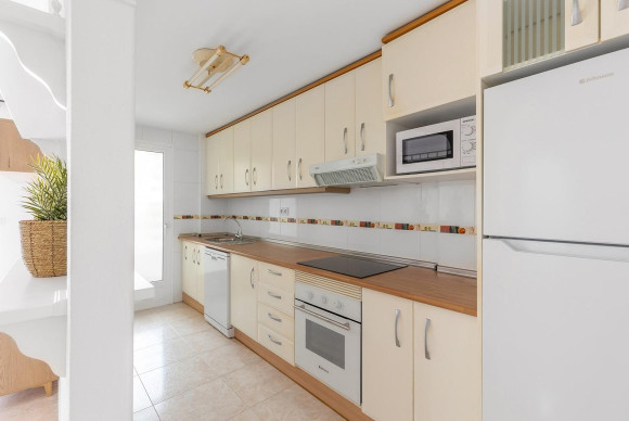 Resale - Apartment  - Orihuela Costa - Playa Flamenca
