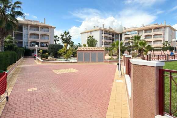 Resale - Apartment  - Orihuela Costa - Playa Flamenca
