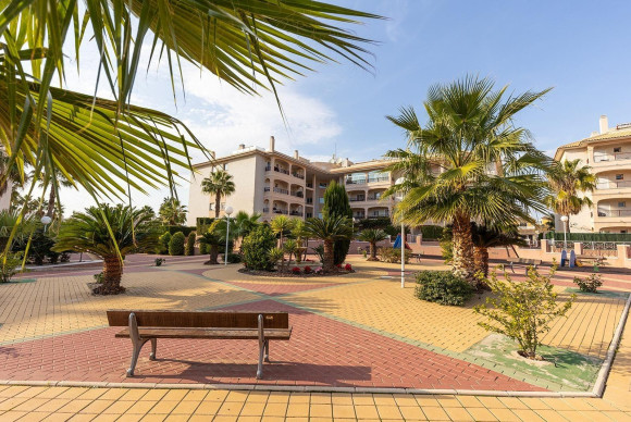 Resale - Apartment  - Orihuela Costa - Playa Flamenca
