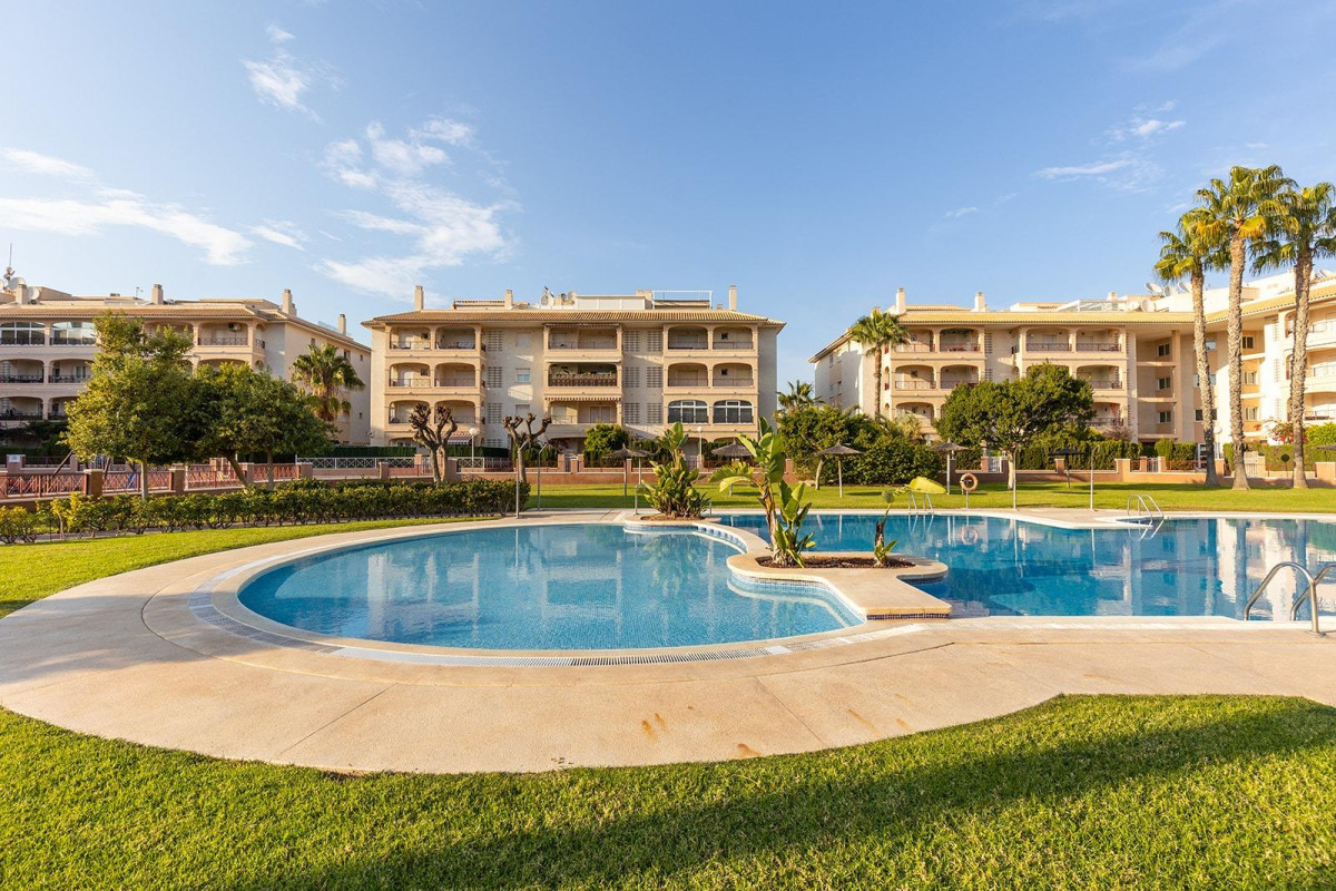 Resale - Apartment  - Orihuela Costa - Playa Flamenca