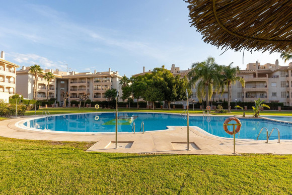 Resale - Apartment  - Orihuela Costa - Playa Flamenca