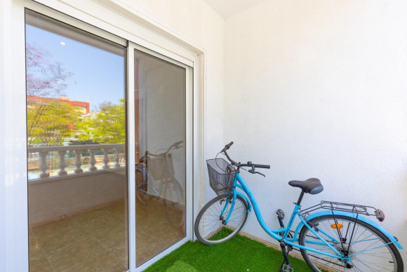 Reventa - Apartamento / piso - Torrevieja - Centro