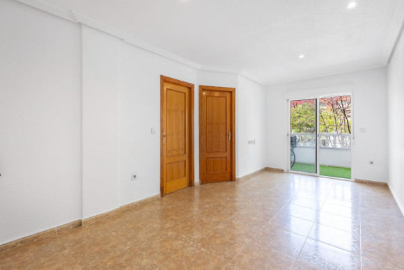 Reventa - Apartamento / piso - Torrevieja - Centro