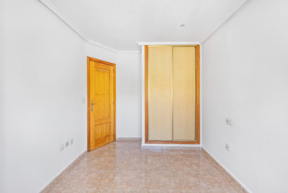 Reventa - Apartamento / piso - Torrevieja - Centro