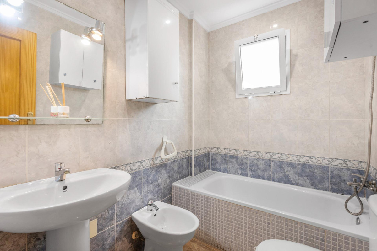 Reventa - Apartamento / piso - Torrevieja - Centro