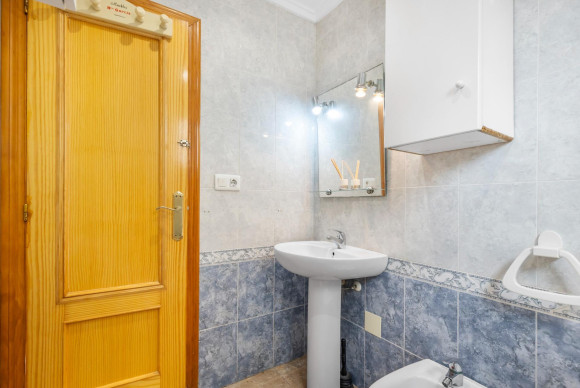 Reventa - Apartamento / piso - Torrevieja - Centro