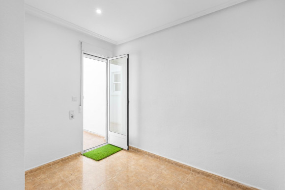 Reventa - Apartamento / piso - Torrevieja - Centro