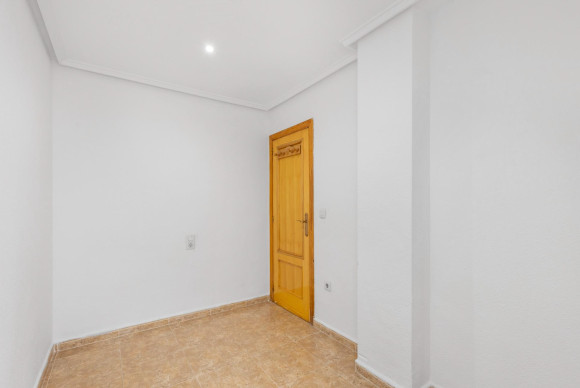 Reventa - Apartamento / piso - Torrevieja - Centro