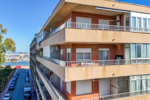Herverkoop - Appartement  - Torrevieja - Playa del Acequión