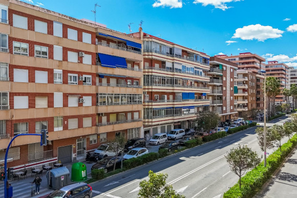Herverkoop - Appartement  - Torrevieja - Playa del Acequión