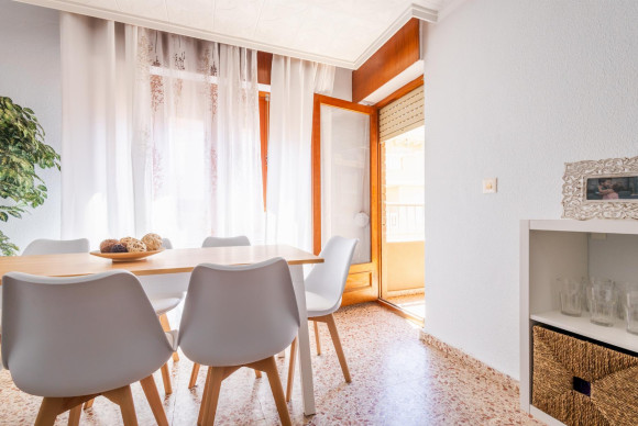Herverkoop - Appartement  - Torrevieja - playa de los naufragos