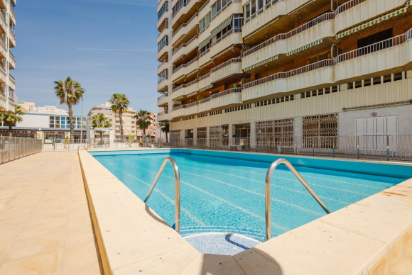 Herverkoop - Appartement  - Torrevieja - Playa de La Acequion