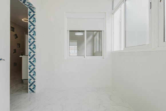 Herverkoop - Appartement  - Torrevieja - Playa de La Acequion