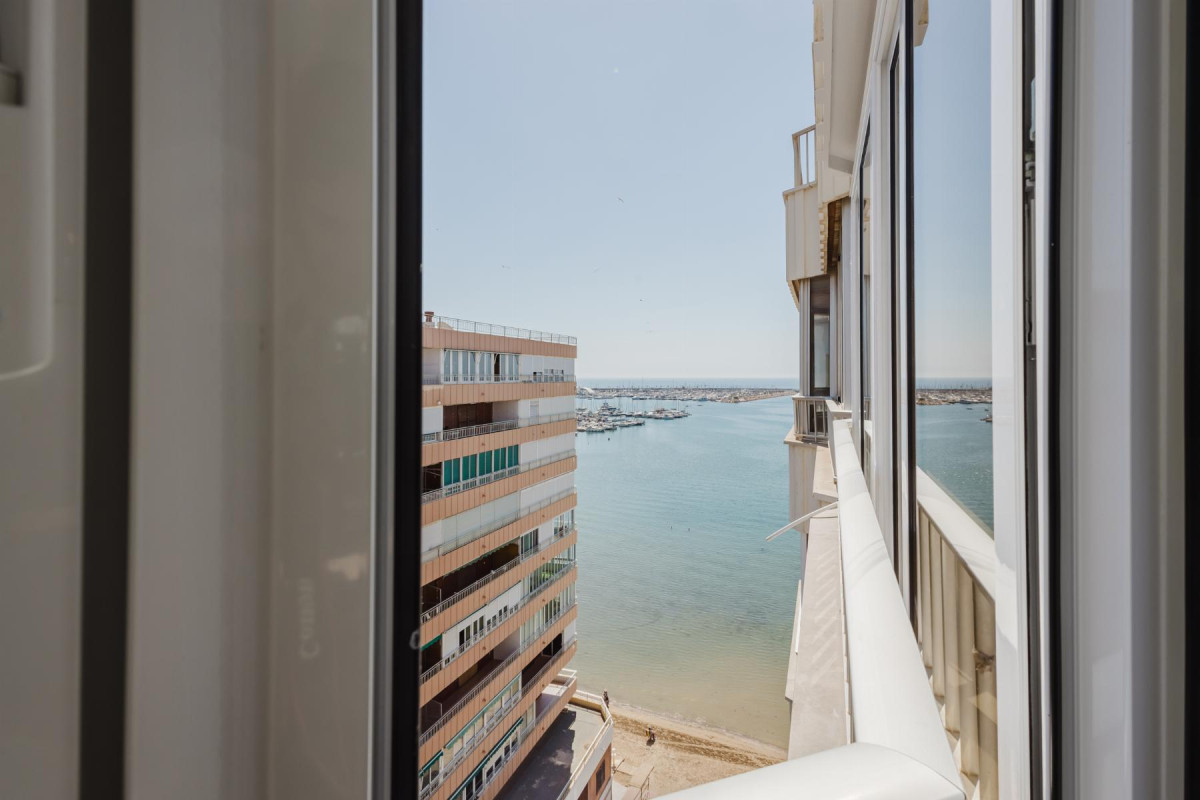 Herverkoop - Appartement  - Torrevieja - Playa de La Acequion