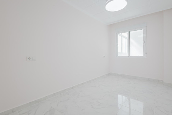 Herverkoop - Appartement  - Torrevieja - Playa de La Acequion
