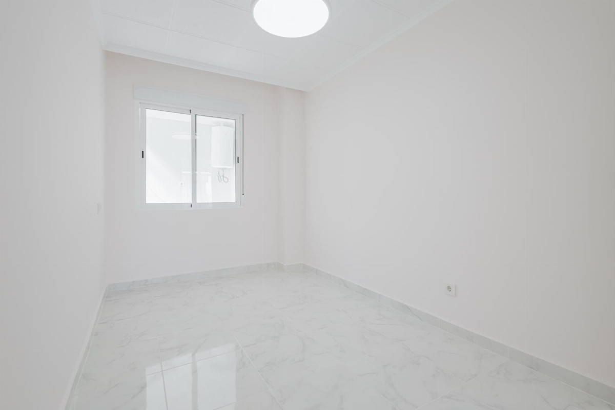 Herverkoop - Appartement  - Torrevieja - Playa de La Acequion