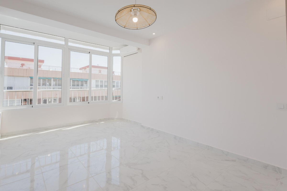 Herverkoop - Appartement  - Torrevieja - Playa de La Acequion